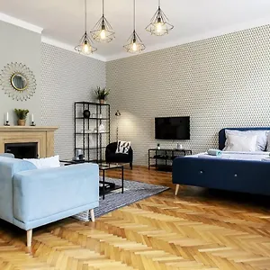 Cubistic Eliska / Jewish Quarter / Old Town Apartment