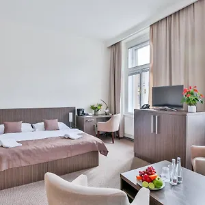  Apart-hotel Embassy By Lh