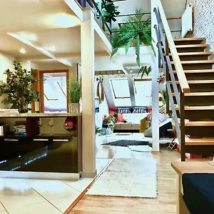 Duplex With Quite Terrace On Wenceslas Sq. Apartment