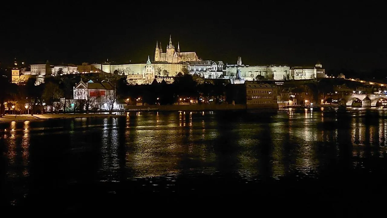 Superior Apartments Near Dlouha Street Prague